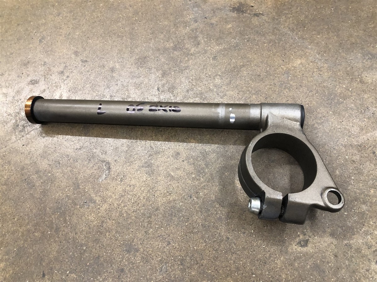 Kawasaki Ninja ZX10 ZX 10 1000 ZX10r 04 05 OEM left Clip On