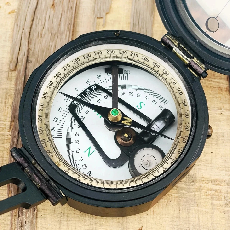 Brújula Brunton Pocket Vintage con estuche de cuero Foto 2 de 4