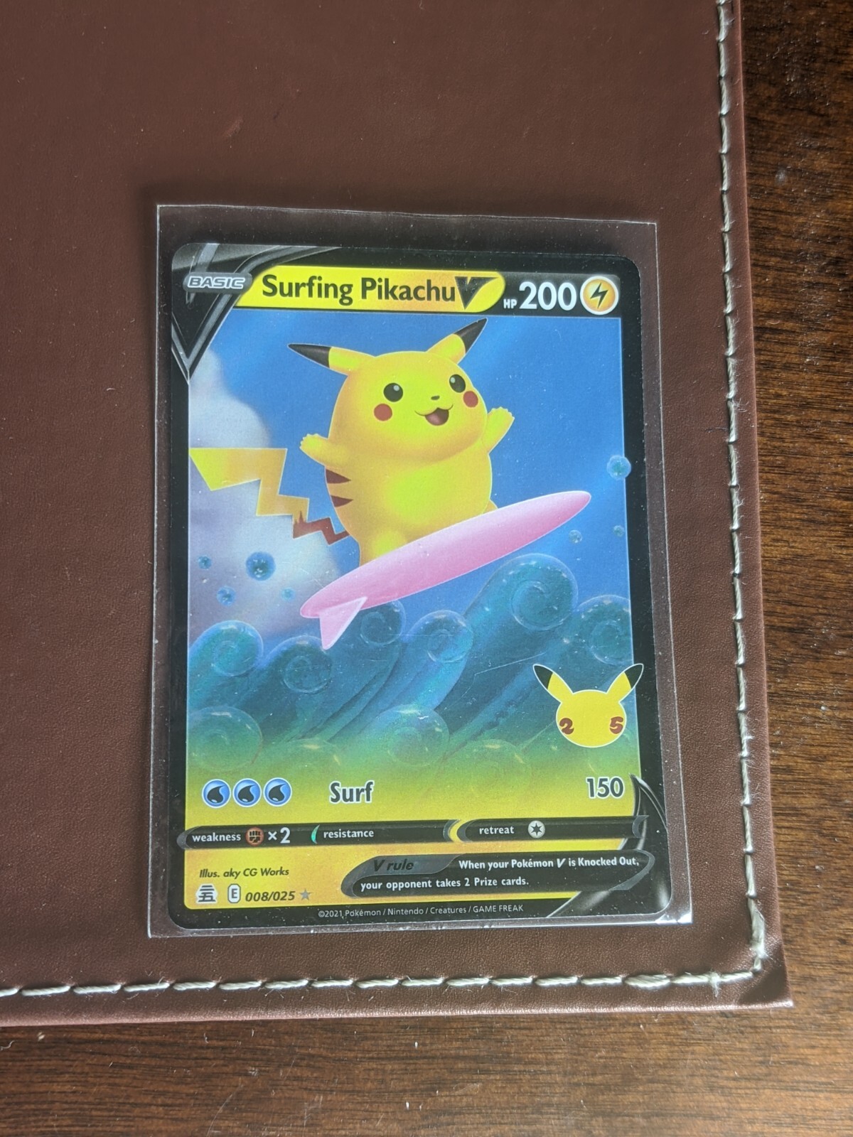 1x NM/Mint Surfing Pikachu V #008/025 Celebrations 25th English Pokémon TCG Holo