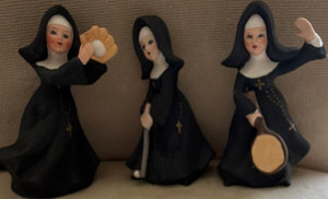 Lot 3 Napcoware Ceramic Nun Figurines Christian Catholic Statues religious sport