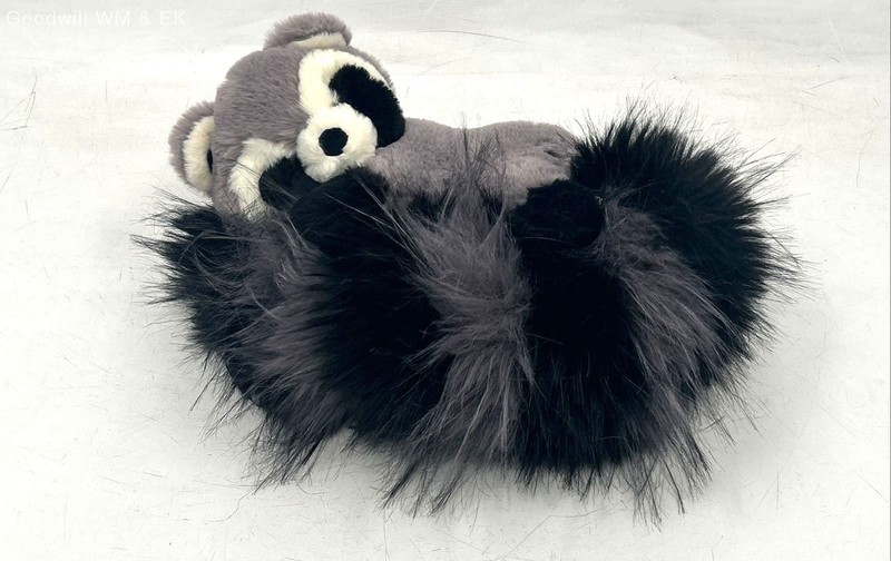 FAO Schwarz Sleeping Raccoon Plush Stuffed Animal Faux Fur 11 Inch Gray Black