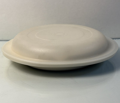 Tupperware 3/4 Qt Heat N Serve Microwave Bowl w Lid 750mL USA Beige Tan