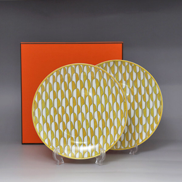 【新品未使用品】HERMES 046107P Dessert plate2set 新品未使用品】HERMES 046107P Dessert plate2set