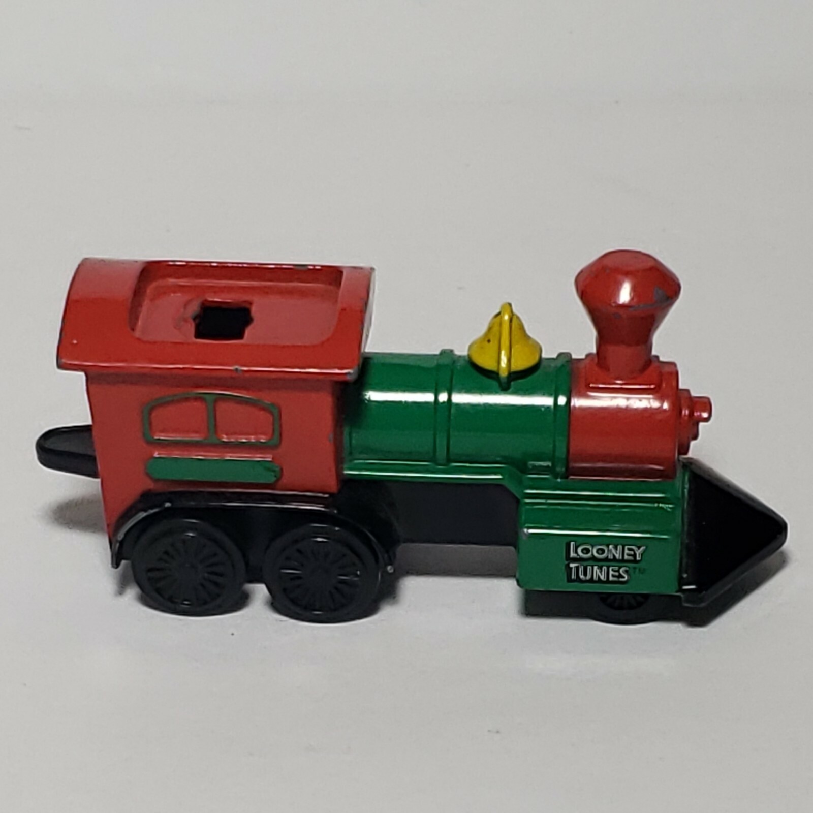 VINTAGE Looney Tunes Train Engine 1989 missing Bugs Bunny Engineer, Diecast ERTL