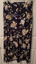 Talbots Women's Floral Skirt Navy Size 4 Midi Length A- Line Spring Business