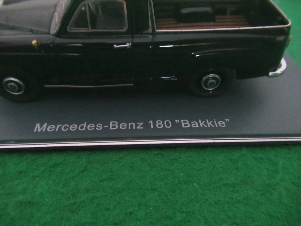 NEO / MODELLAUTO WORLD MERCEDES-BENZ 180 - BAKKIE MASSSTAB 1:43 NEO45483 - Bild 2 von 4