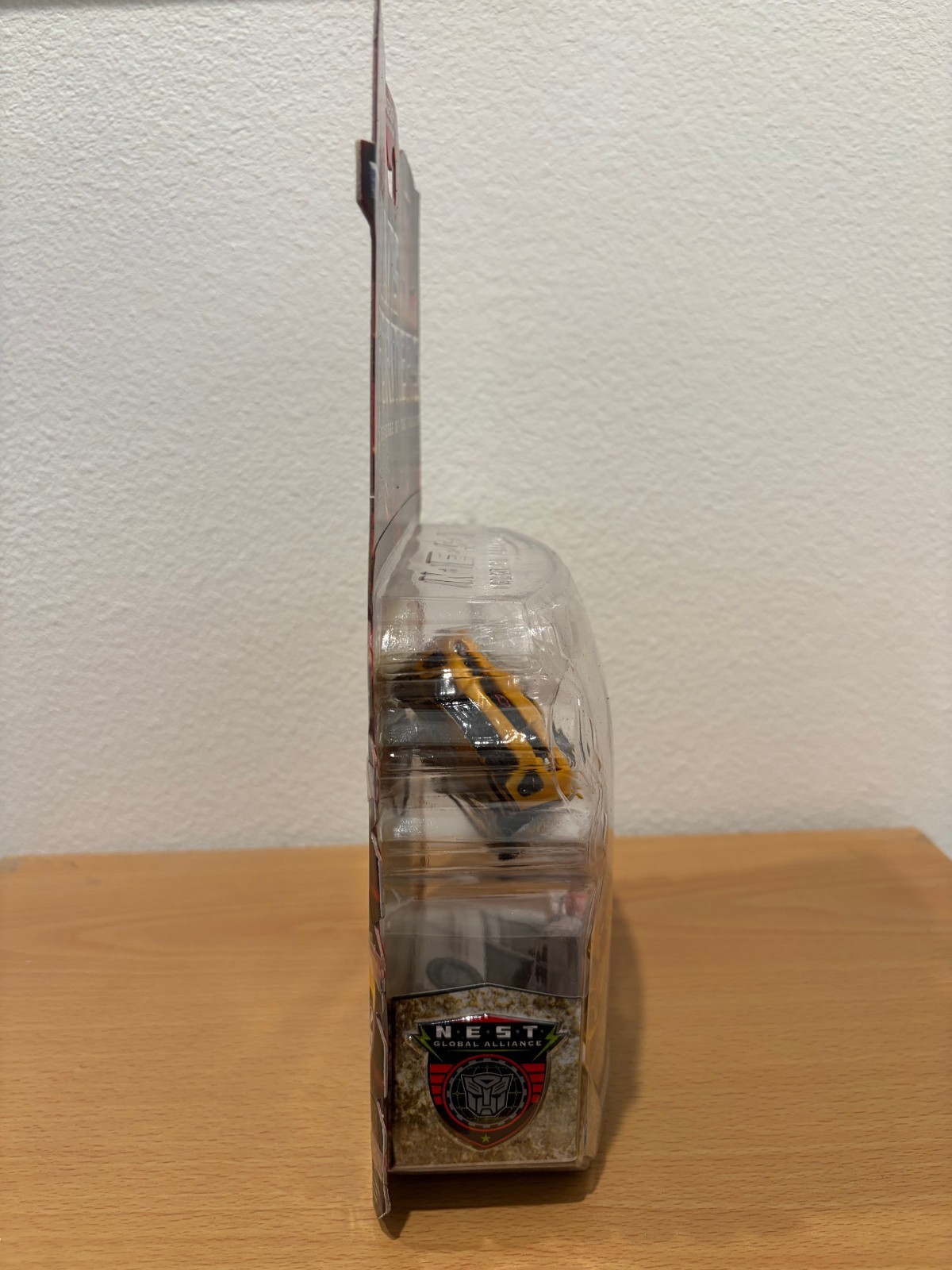 NEW 2009 TRANSFORMERS REVENGE of the FALLEN ALLIANCE BUMBLEBEE AUTOBOT CAR NEST