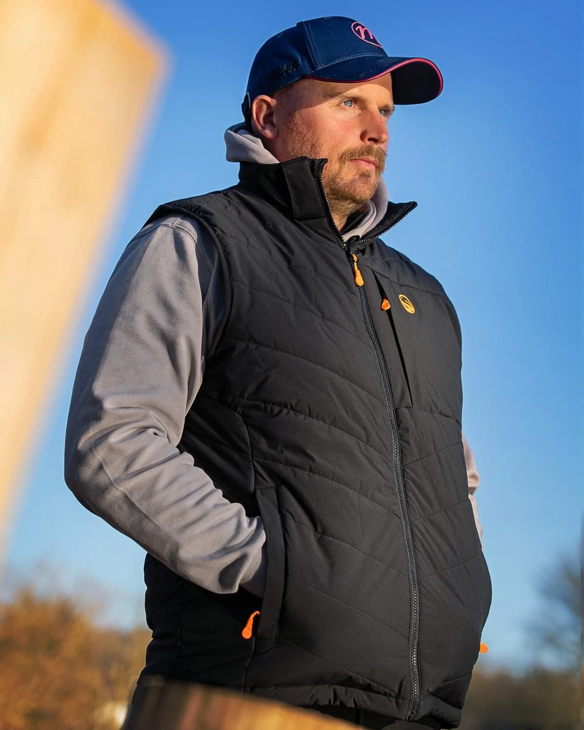 Guru Hybrid Gilet Black
Opens in a new window or tab