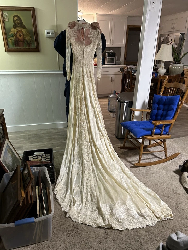 100 Year Old Vintage Victorian Wedding Gown - Image 3 of 4