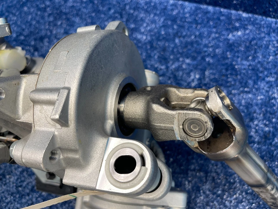 Conjunto de columna de dirección eléctrica Lexus RX350 RX450h 2013-2015 OEM Foto 4 de 4