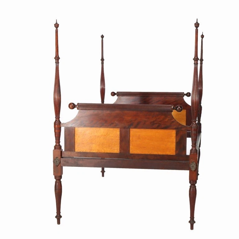 Antiguo marco de cama poste lápiz de arce Sheraton llama caoba y ojo de pájaro c1830 Foto 4 de 4