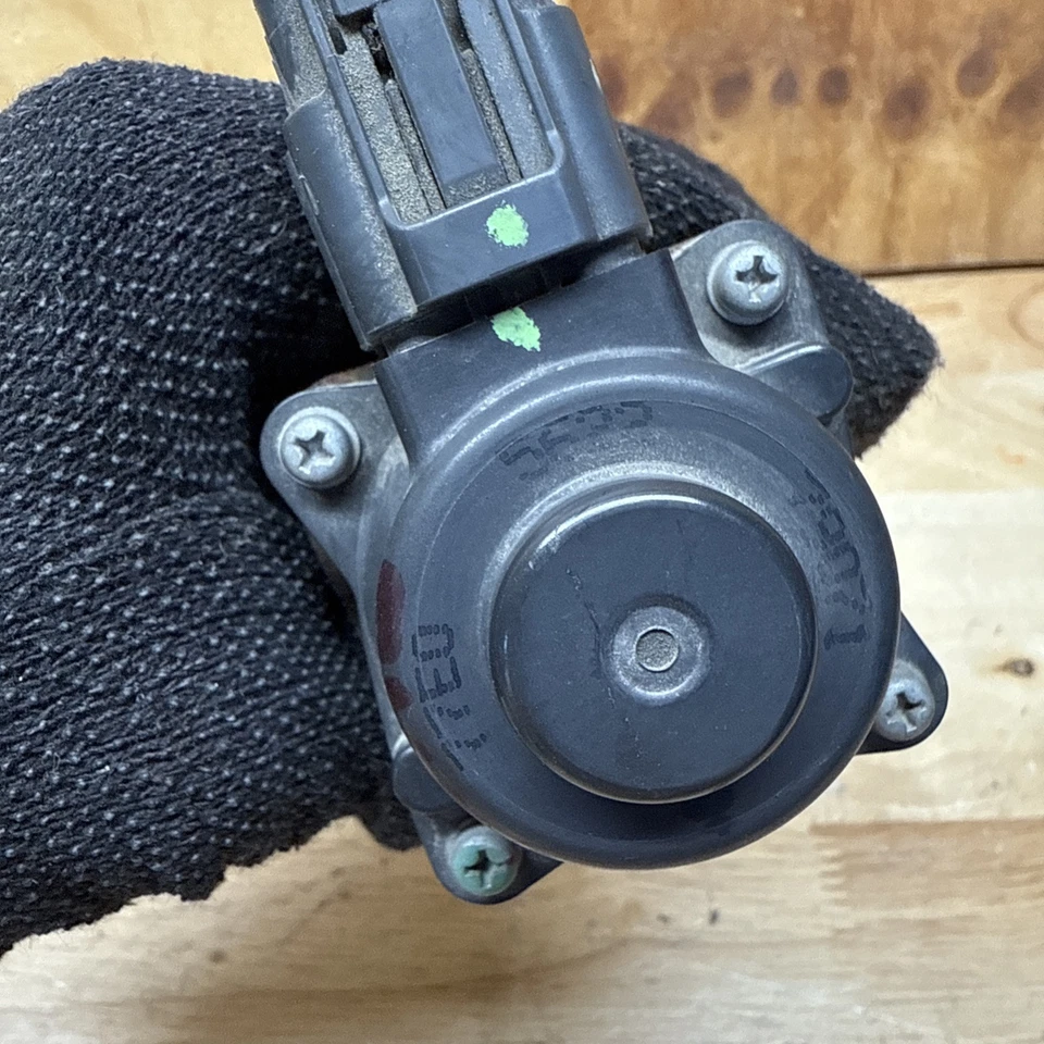 Suzuki Aerio Esteem Grand Vitara XL-7 Chevy Tracker EGR Valve Sensor OEM Factory Foto 3 de 4