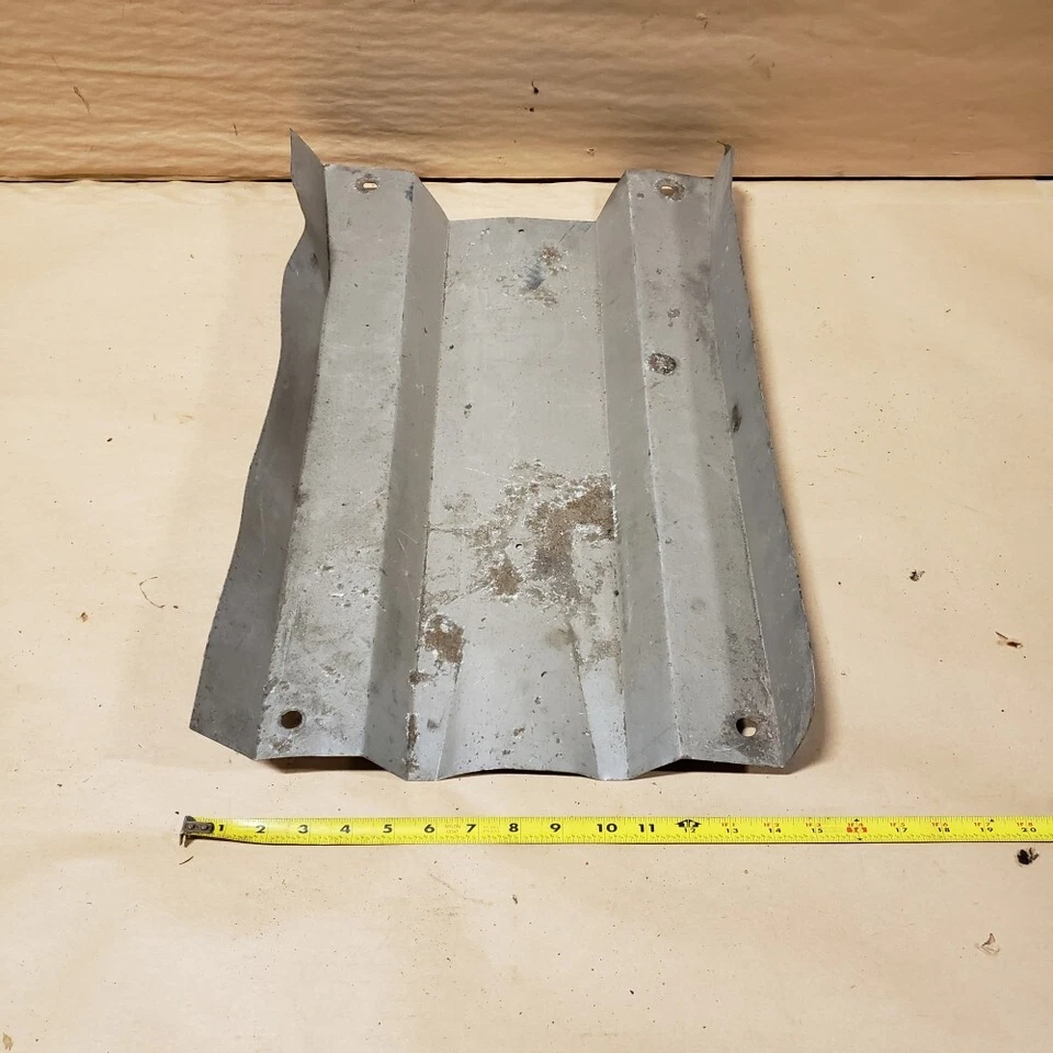 Heat Shield OEM CAC4205 1985 Jaguar XJ6 - Image 4 of 4