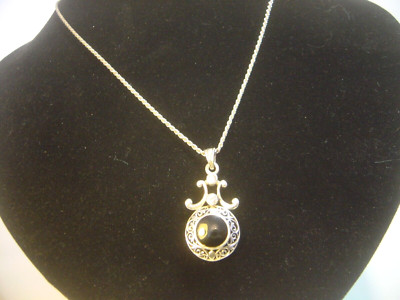 Atemberaubende Vintage massive Silber Halskette mit herrlichem Onyx & weißem Topas Anhänger -