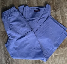 GreenTown Work & Wear Unisex Scrub Set Size 2XL Color Is Ceil Scrubs