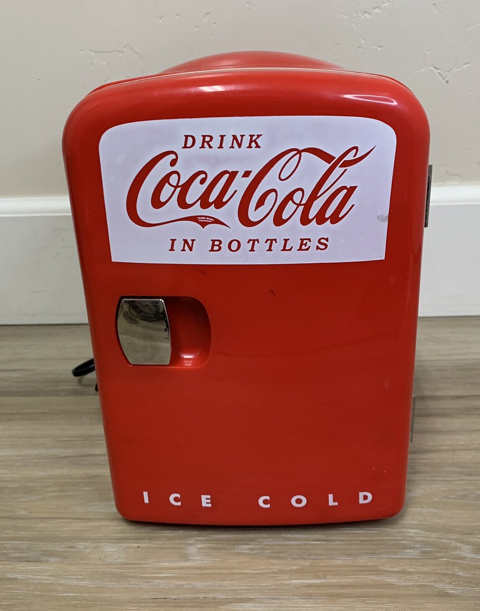Retro Coca-Cola Personal Can Mini Fridge Refrigerator Red Cooler /Warmer