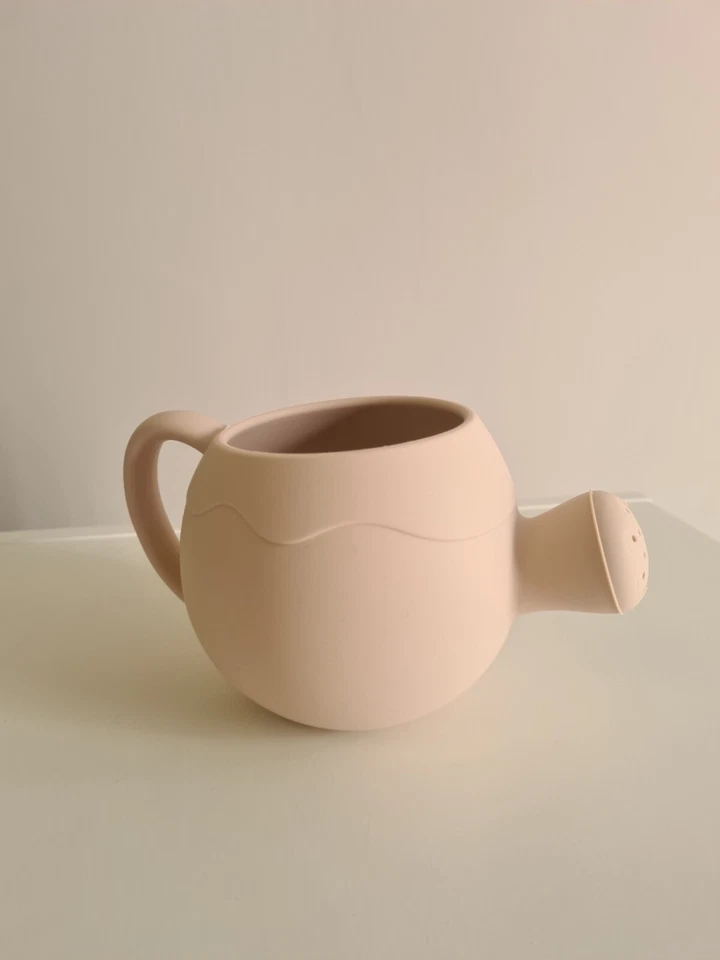 Kids Beach Bucket and Spade Set, 6 sand moulds & Watering Can, Silicone. BEIGE. - Image 4 of 4