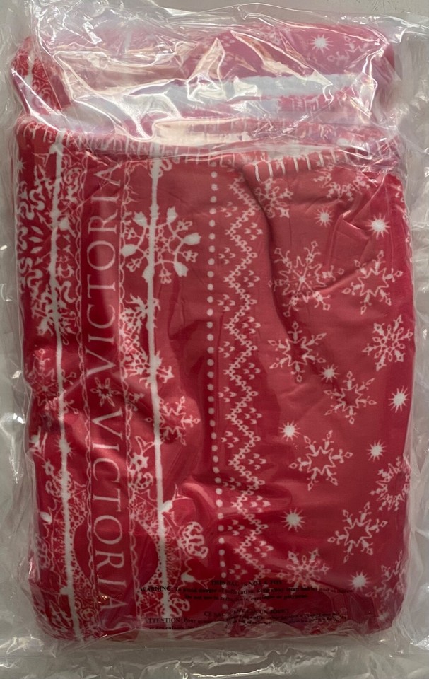 Victoria's Secret New Red White Snowflake Logo Print Sherpa 60" x 50