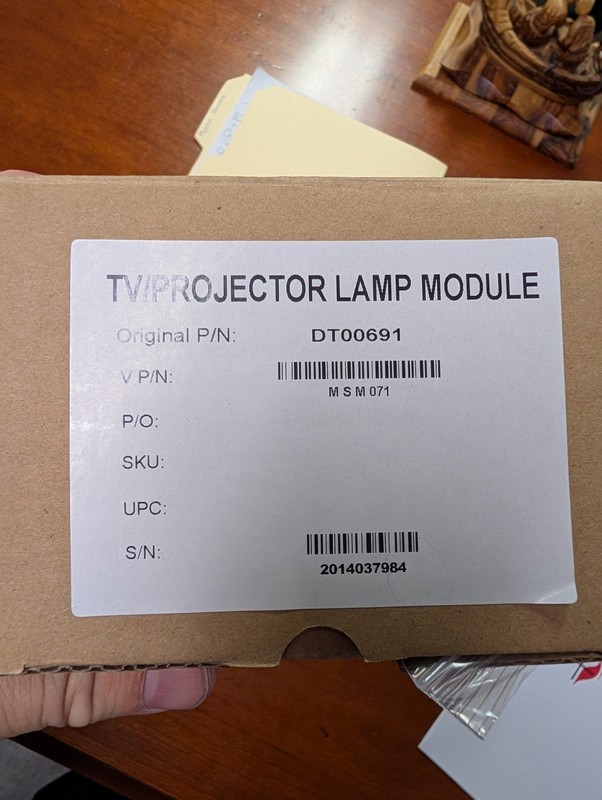 DT00691 Replacement Projector Lamp for 3M  X68- X75-  Hitachi HCP-6 HCP-6200X