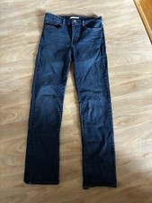 Women  s Levi  s 314 Shaping Straights Jeans Dark Wash Size 31