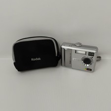 Kodak EasyShare C530 5.0MP LCD Digital Camera + Batteries & Case - Working