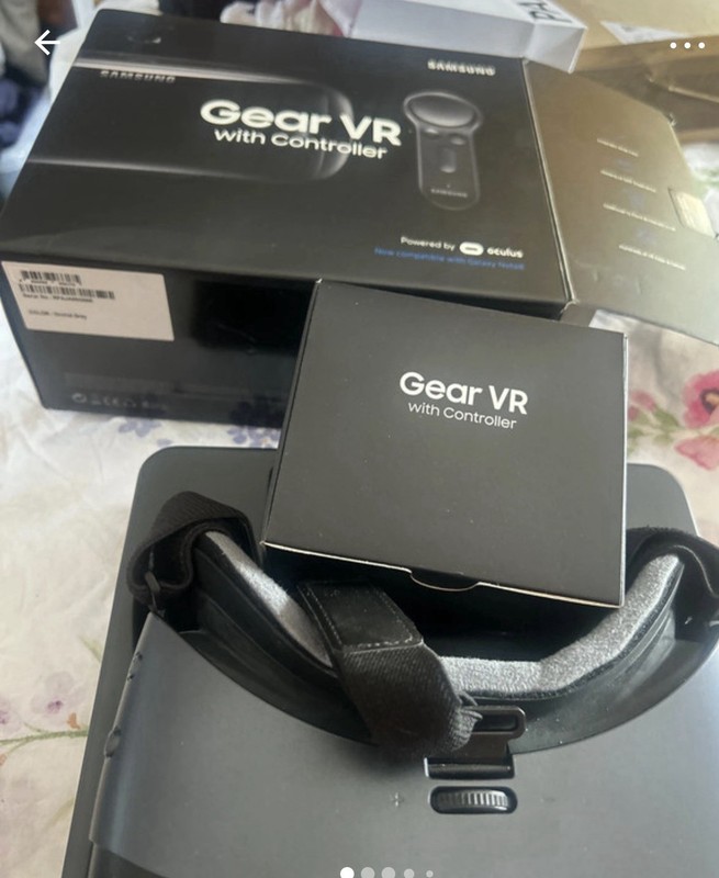 Samsung Gear VR Smartphone Headset