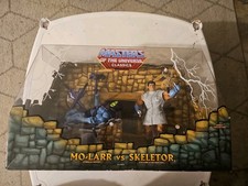 Masters of the Universe Classics MO-LARR vs SKELETOR Set Matty MOTU 2009 NEW e20
