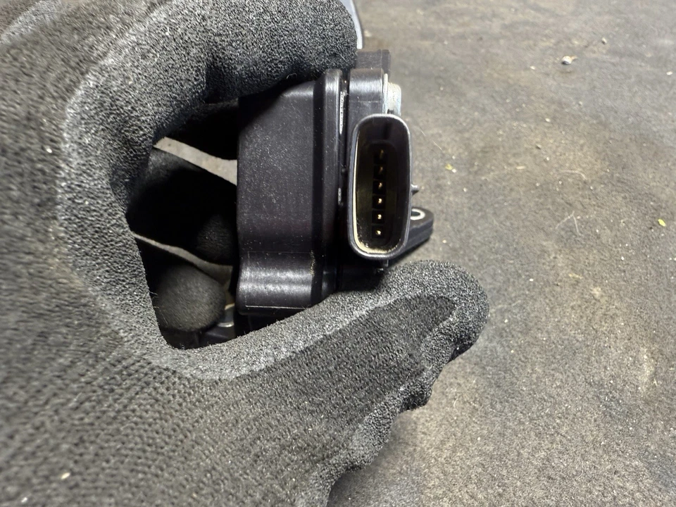 Mazda 2 2011 1,5 L hatchback deportivo acelerador pedal K42387410 OEM Foto 4 de 4