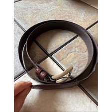 Men's Dark Brown,Croc embossed belt w/ Silver Buckle. Made w/75 bonded leather