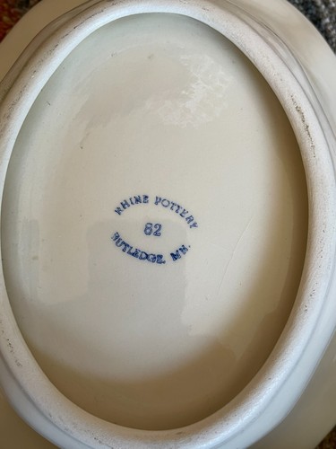 Rhine Pottery Victorian Style Small Wash Bowl and Pitcher, Roses, Made in MN - Picture 4 of 4