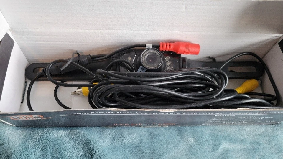 Pyle View PLCM10 Rear Back-Up Camera - Image 2 of 2