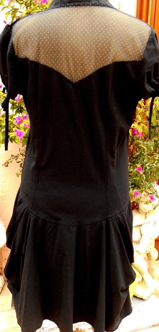 Robe Noire Excentrique "La Mode Est à Vous" - Taille 36/38 (M) - Mélange Coton/polyester - Neuf Sans étiquette
