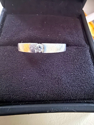 Platin 950 Solitär-Ring 0,15 ct Diamant SI Weiß Brillantschliff Gr. 19
