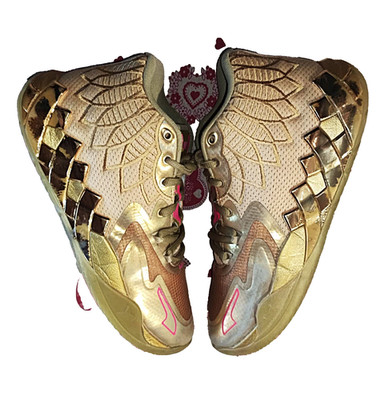 Puma Lamelo Ball MB.01 Golden Child Metallic Gold Korb Gr. It 42,5, USA 9,5