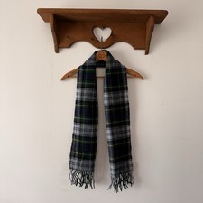Green  blue plaid 100 lambswool scarf Made in Scotland