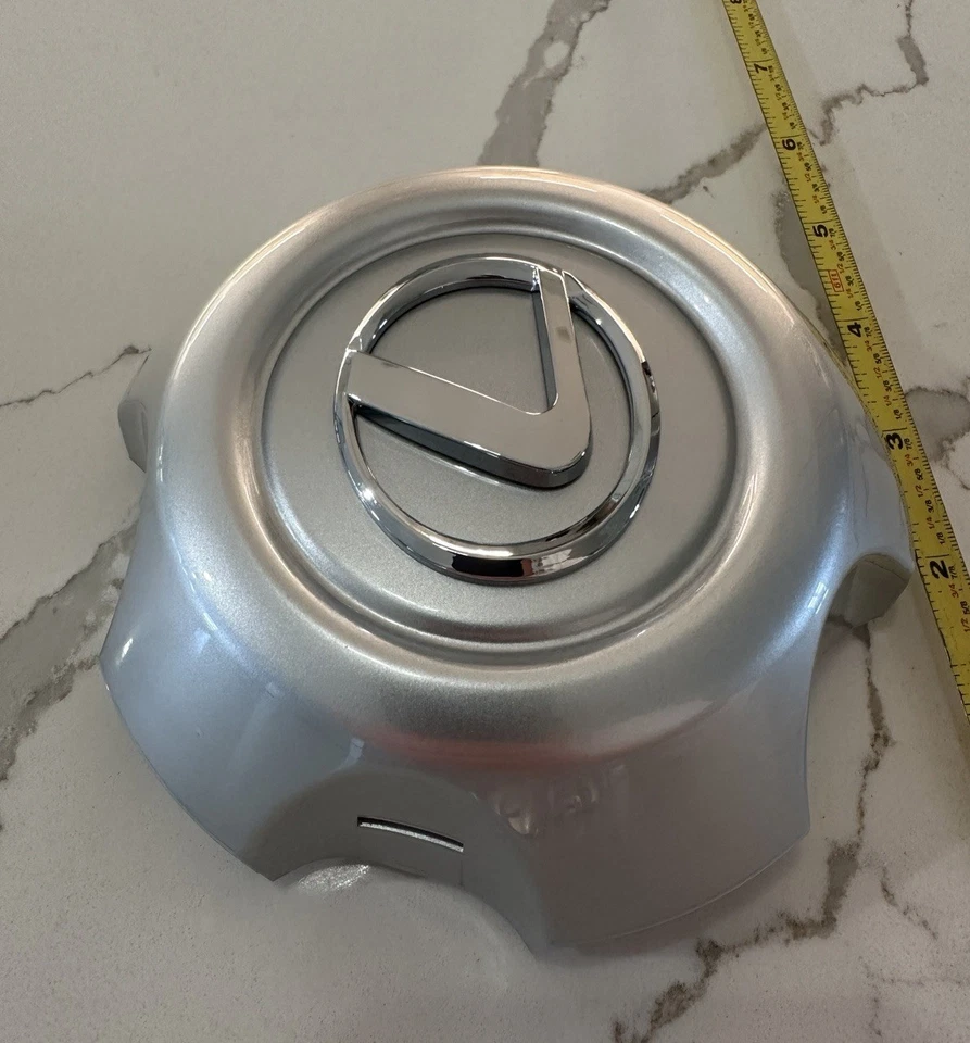 2003-2005 Lexus LX470 Tapacubos Tapacubos Rueda Tapa Plateada Cromada Usada Foto 4 de 4