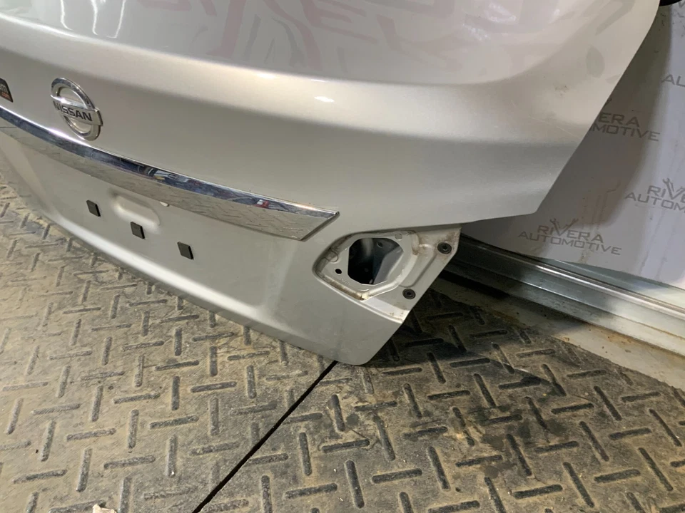 2016 2017 2018 NISSAN ALTIMA REAR TRUNK W/O CAMERA OEM - Image 3 of 4