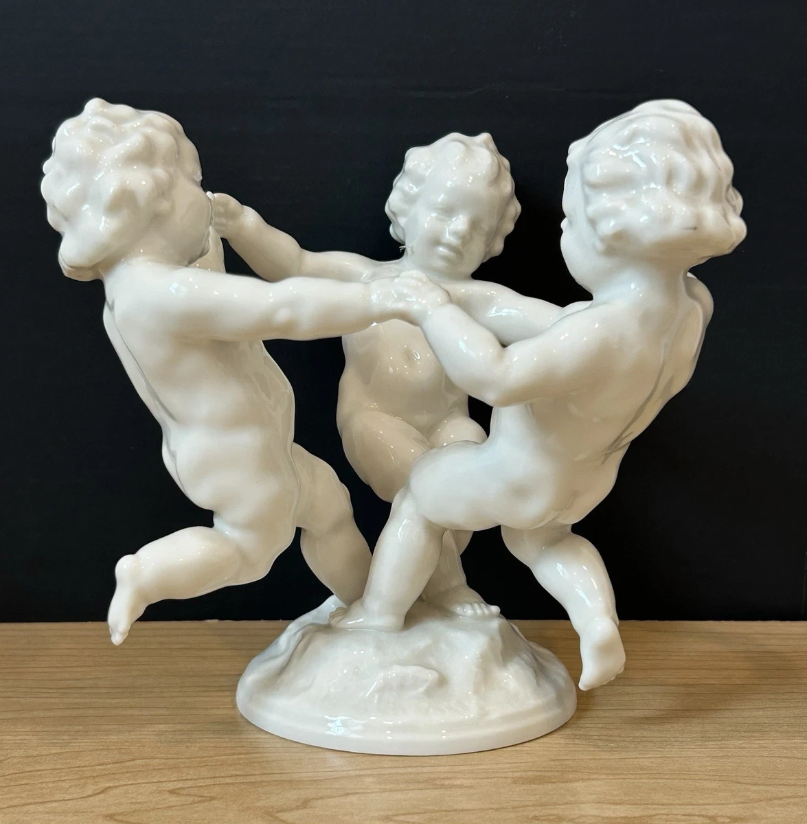 Hutschenreuther Figurine In Antique Ceramic & Porcelain Figurines