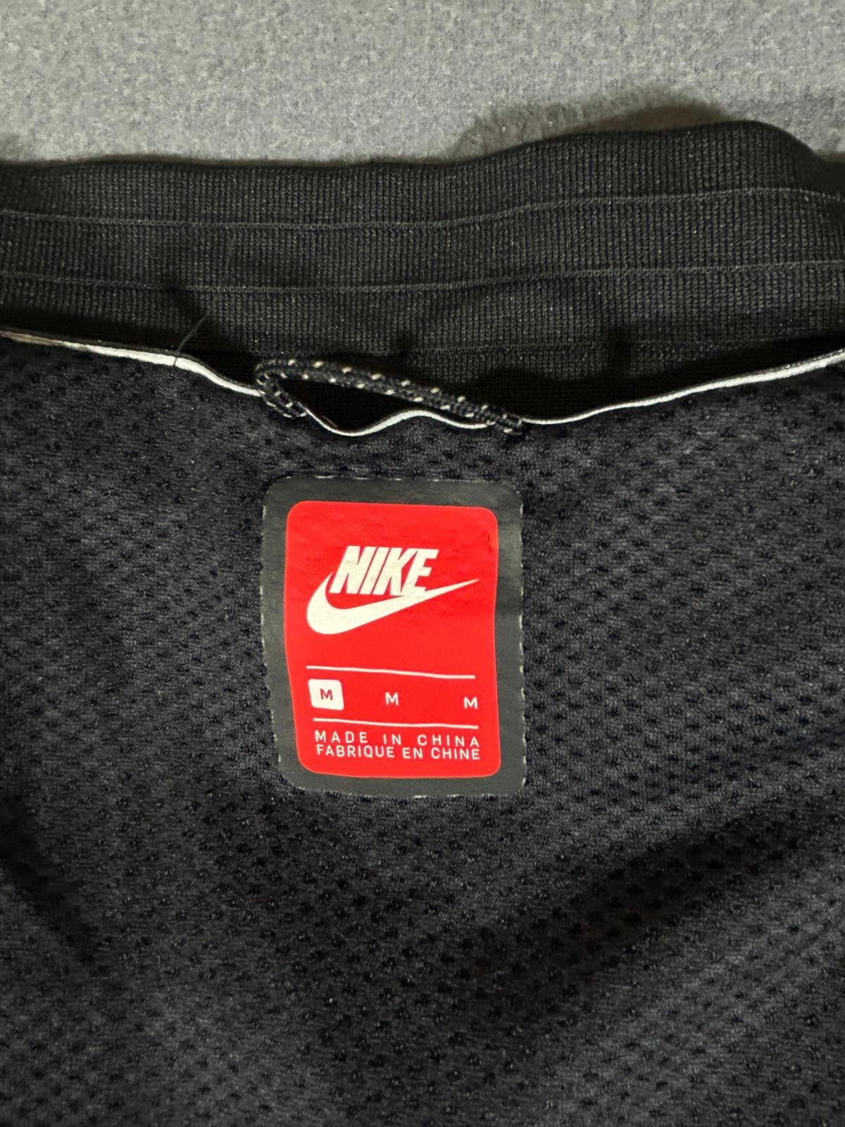 Nike Men's Athletic Performance Soft Shell Light … - image 13