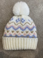 Sainsbury’s Tu Girls Fairisle Print Knitted Bobble Hat Size 3-5 Years