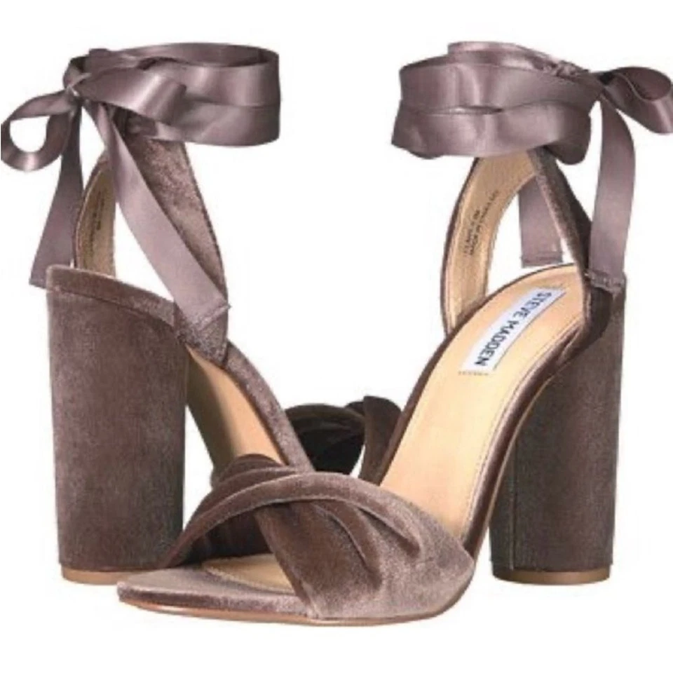 Steve Madden Clary-v Taupe Velvet Lace-Up Block Heel Sandals 9.5 - Image 2 of 4