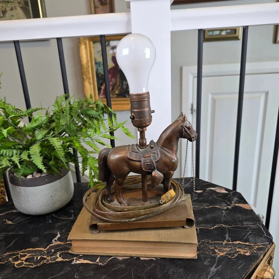Vintage Equestrian Copper Horse Lamp Shade & Base Western Rustic Farmhouse — 第 3/4 张图片