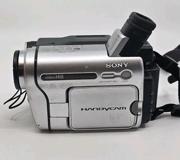 Y2k Sony Handycam HI-8 CCD-TRV138 Camcorder | eBay