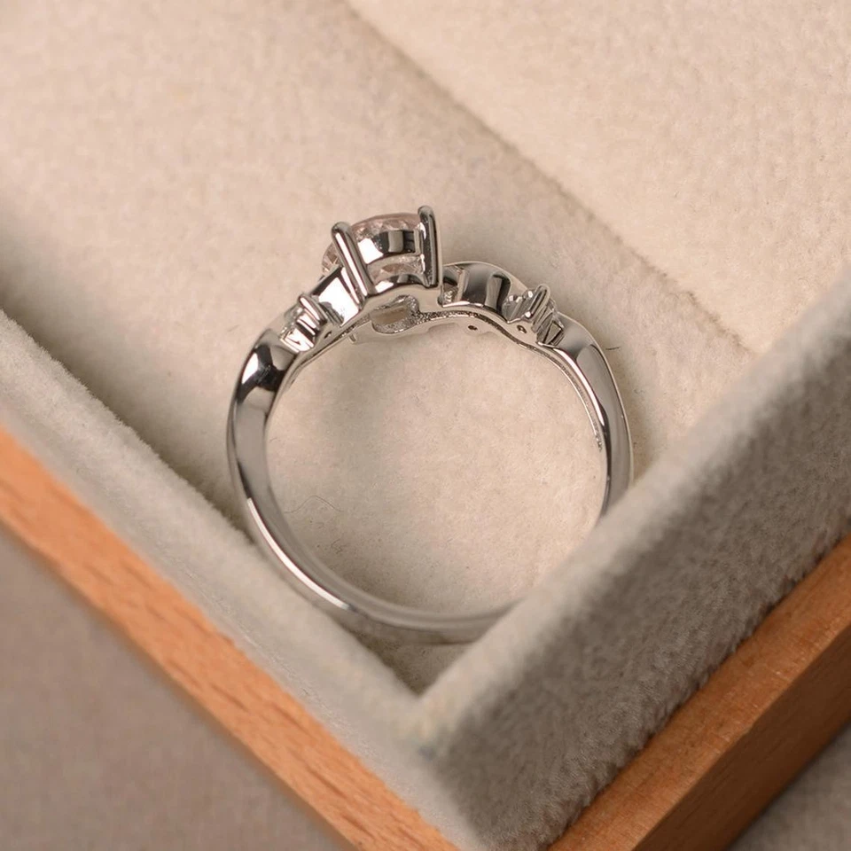 Anillo de aniversario de diamantes y morganita natural ovalado de 1,37 quilates de oro blanco de 14 quilates talla 7 Foto 3 de 4