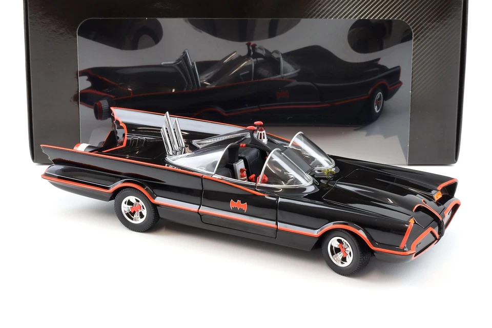 1:18 Hot Wheels BATMAN 1966 Serie TV Classica Batmobile Nera W1171 - Immagine 2 di 4