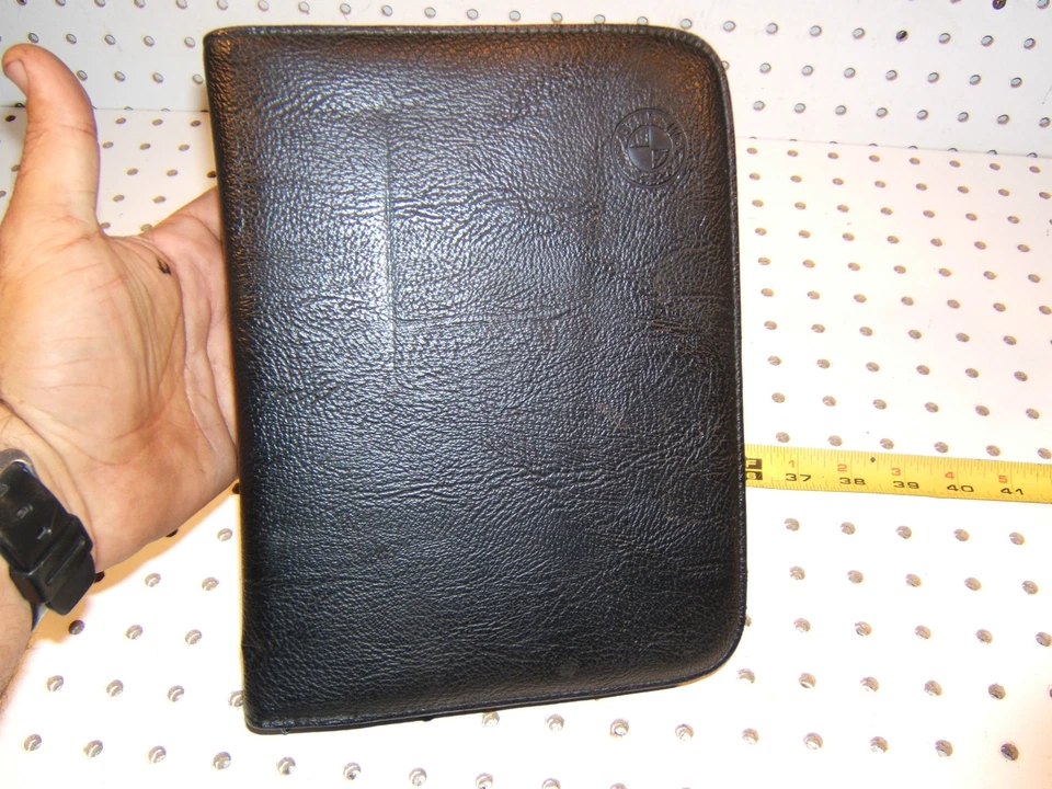 BMW 1997 E39 528/540i propietario 1 juego de 11 manuales/papeles y estuche BMW NEGRO 1  Foto 2 de 4