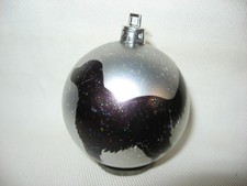 NEW HANDPAINTED FLAT-COATED RETRIEVER UNBREAKABLE CHRISTMAS ORNAMENT 2 1/2"