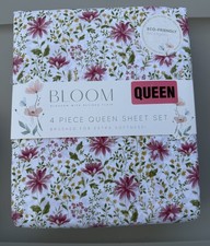 New Bloom 4 Piece Queen Sheet Set Extra Soft. Floral Pattern