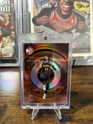 2025 Topps Signature Trae Young Base (RAW)