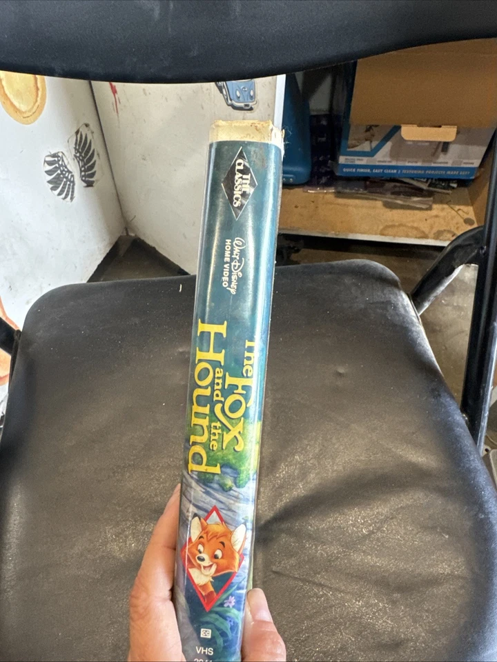 The Fox and the Hound 1994 VHS Black Diamond Walt Disney Classic - Image 2 of 3